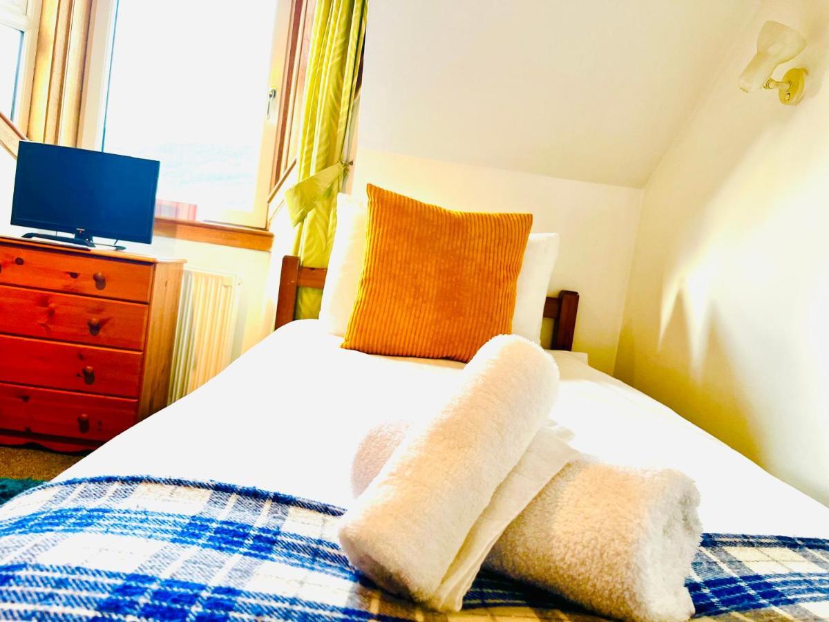 Rowantreebank Bed And Breakfast Арочар Екстериор снимка